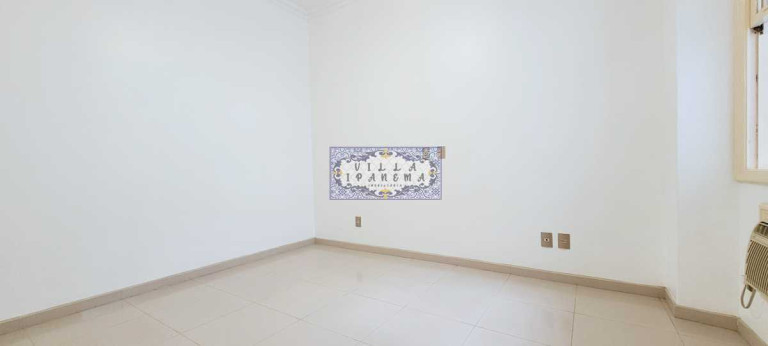 Imagem Imóvel com 2 Quartos à Venda, 102 m² em Copacabana - Rio De Janeiro