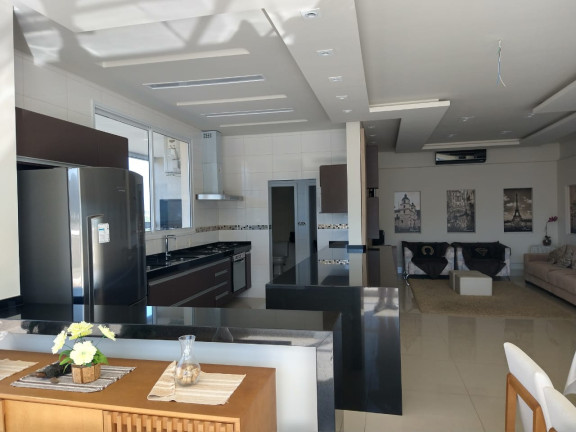 Imagem Cobertura com 4 Quartos à Venda, 360 m² em Centro - Ubatuba