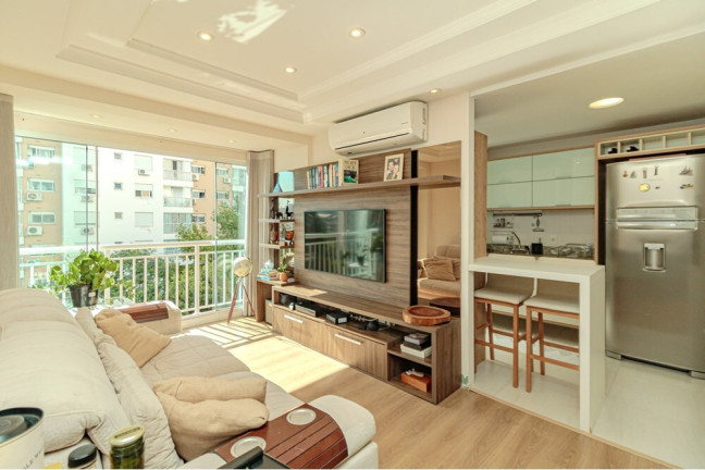 Apartamento com 2 Quartos à Venda, 69 m² em Passo Da Areia - Porto Alegre