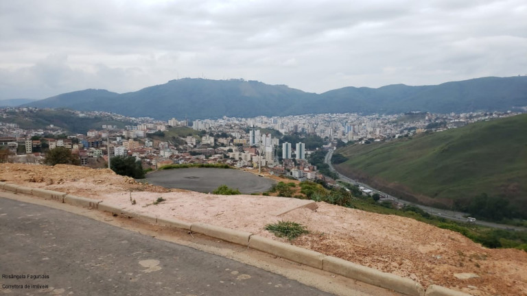 Imagem Terreno à Venda, 273 m² em Jardim Bandeirantes - Poços De Caldas Imagem Terreno à Venda, 273 m² em Jardim Bandeirantes - Poços De Caldas