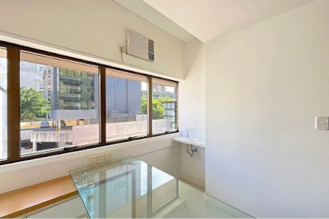 Imagem Sala Comercial à Venda, 46 m² em Moinhos De Vento - Porto Alegre Imagem Sala Comercial à Venda, 46 m² em Moinhos De Vento - Porto Alegre