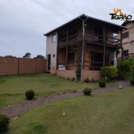 Terreno à Venda, 694 m² em Praia Do Rosa - Imbituba