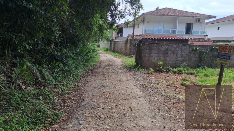 Terreno à Venda, 360 m² em Massaguaçu - Caraguatatuba