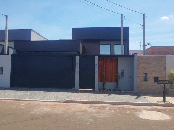 Casa com 3 Quartos à Venda, 250 m² em Terramérica - Pirassununga