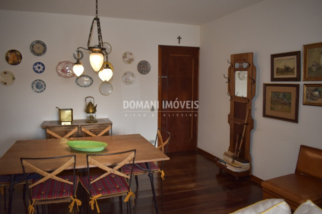 Imagem Imóvel com 3 Quartos à Venda, 132 m² em Região De Capivari - Campos Do Jordão Imagem Imóvel com 3 Quartos à Venda, 132 m² em Região De Capivari - Campos Do Jordão