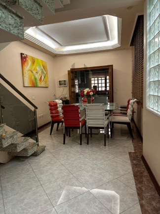 Casa com 3 Quartos à Venda, 1 m² em Vila Camilópolis - Santo André