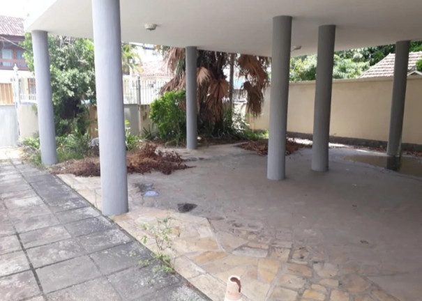 Imagem Casa com 5 Quartos à Venda,  em Campo Grande - Rio De Janeiro