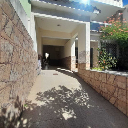 Imagem Casa com 3 Quartos à Venda, 238 m² em Freguesia (jacarepaguá) - Rio De Janeiro Imagem Casa com 3 Quartos à Venda, 238 m² em Freguesia (jacarepaguá) - Rio De Janeiro