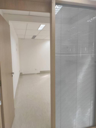 Imagem Sala Comercial à Venda, 135 m² em República - São Paulo Imagem Sala Comercial à Venda, 135 m² em República - São Paulo