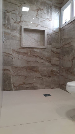 Imagem Casa com 3 Quartos à Venda, 231 m² em Jardim Imperial - Cuiabá