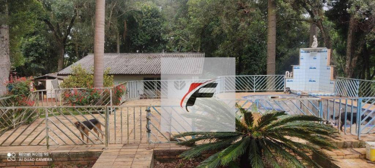 Imagem Chácara com 7 Quartos à Venda, 600 m² em Umbará - Curitiba Imagem Chácara com 7 Quartos à Venda, 600 m² em Umbará - Curitiba