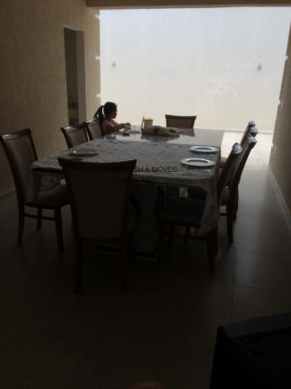 Imagem Casa com 3 Quartos à Venda, 300 m² em Medeiros - Jundiaí Imagem Casa com 3 Quartos à Venda, 300 m² em Medeiros - Jundiaí