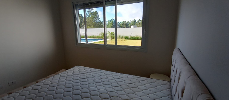 Imagem Casa com 4 Quartos à Venda, 250 m² em Ninho Verde - Porangaba
