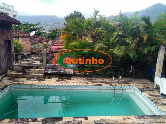 Casa com 4 Quartos à Venda, 576 m² em Grajaú - Rio De Janeiro