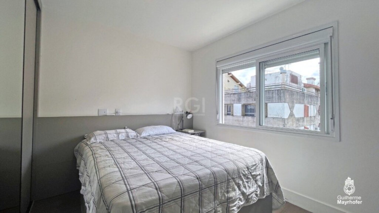 Imagem Imóvel com 2 Quartos à Venda, 76 m² em Petrópolis - Porto Alegre