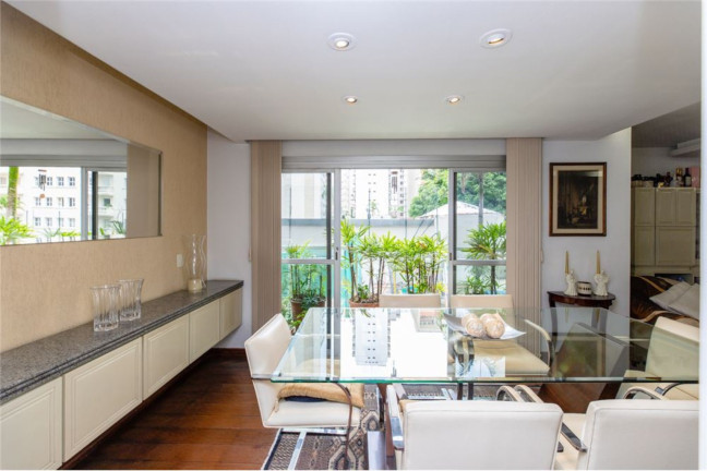 Imagem Apartamento com 3 Quartos à Venda, 214 m² em Itaim Bibi - São Paulo