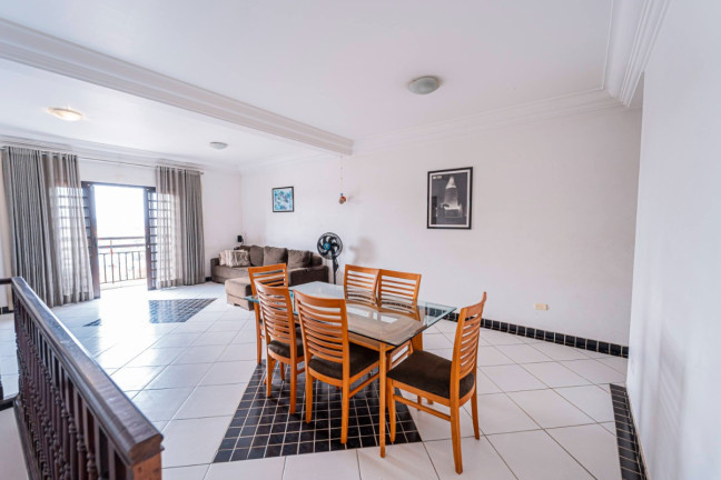 Casa com 3 Quartos à Venda, 305 m² em Vila Morse - São Paulo