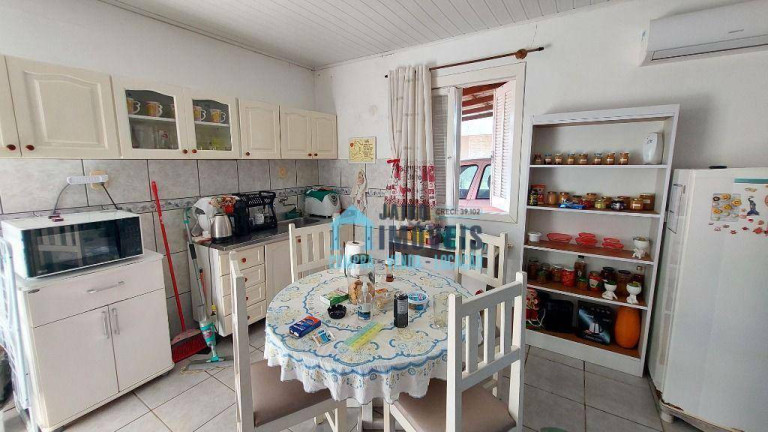 Imagem Casa com 4 Quartos à Venda, 130 m² em Centro - Balneário Pinhal Imagem Casa com 4 Quartos à Venda, 130 m² em Centro - Balneário Pinhal