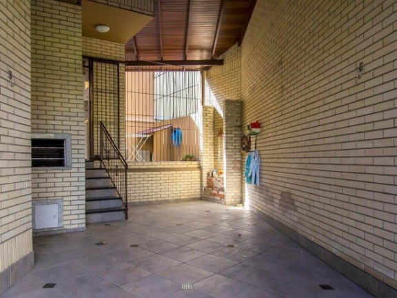 Imagem Casa com 3 Quartos à Venda, 166 m² em Jardim Itu - Porto Alegre Imagem Casa com 3 Quartos à Venda, 166 m² em Jardim Itu - Porto Alegre