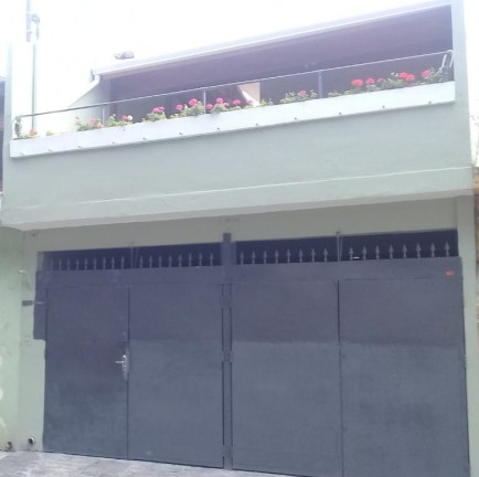 Imagem Sobrado com 3 Quartos à Venda, 135 m² em Vila Santa Catarina - São Paulo