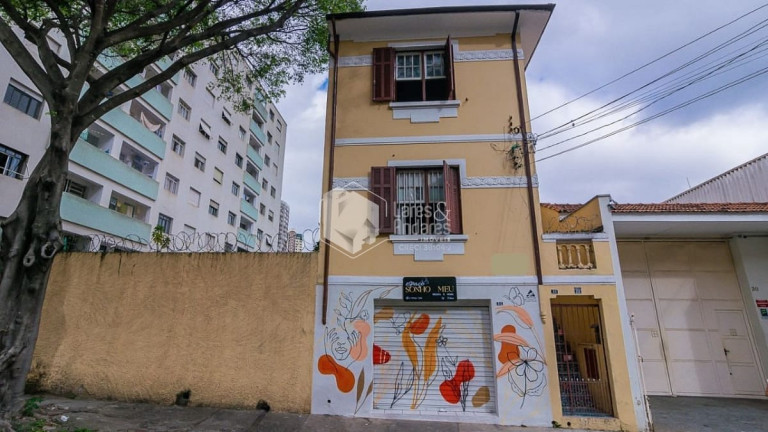 Casa com 4 Quartos à Venda, 250 m² em Cambuci - São Paulo