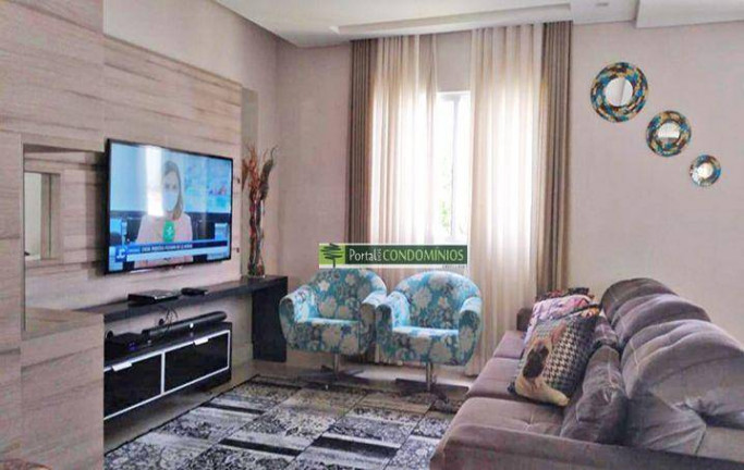 Imagem Casa com 3 Quartos à Venda, 180 m² em Barreirinha - Curitiba Imagem Casa com 3 Quartos à Venda, 180 m² em Barreirinha - Curitiba