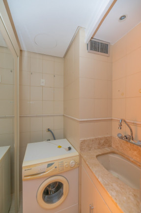 Imagem Imóvel com 1 Quarto à Venda, 47 m² em Menino Deus - Porto Alegre Imagem Imóvel com 1 Quarto à Venda, 47 m² em Menino Deus - Porto Alegre