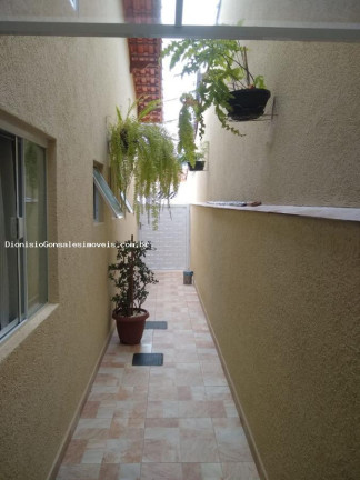 Imagem Casa com 2 Quartos à Venda, 73 m² em Europa - Mongaguá