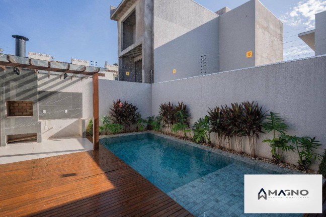 Imagem Sobrado com 3 Quartos à Venda, 200 m² em Canadá - Cascavel
