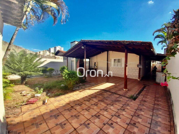 Casa com 4 Quartos à Venda, 220 m² em Setor Sol Nascente - Goiânia