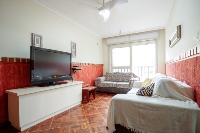 Imagem Imóvel com 2 Quartos à Venda, 74 m² em Menino Deus - Porto Alegre Imagem Imóvel com 2 Quartos à Venda, 74 m² em Menino Deus - Porto Alegre