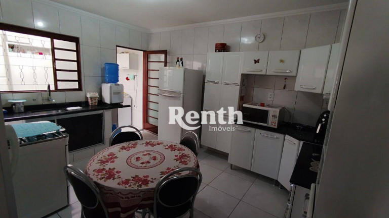 Imagem Casa com 2 Quartos à Venda, 78 m² em Parque Universitário - Rio Claro Imagem Casa com 2 Quartos à Venda, 78 m² em Parque Universitário - Rio Claro