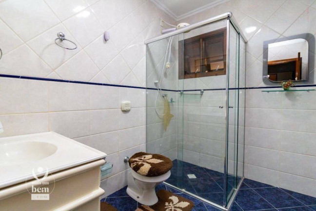 Imagem Sobrado com 4 Quartos à Venda, 398 m² em Bacacheri - Curitiba