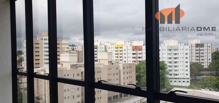 Sala Comercial à Venda, 81 m² em Cabral - Curitiba