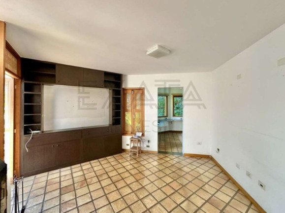 Imagem Imóvel com 3 Quartos à Venda, 485 m² em Condomínio Iolanda - Taboão Da Serra