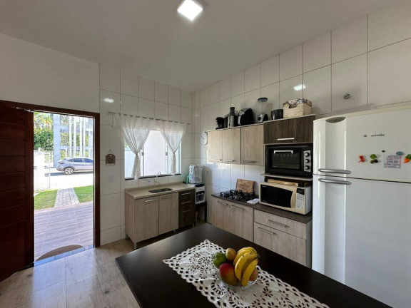 Imagem Casa com 3 Quartos à Venda, 79 m² em Costeira - Balneário Barra Do Sul Imagem Casa com 3 Quartos à Venda, 79 m² em Costeira - Balneário Barra Do Sul