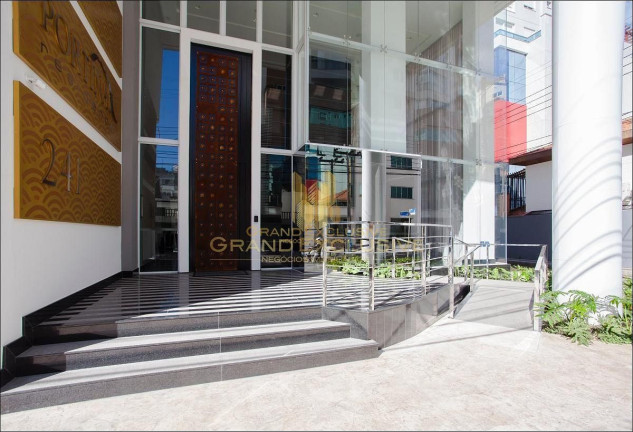 Imagem Apartamento com 3 Quartos à Venda, 128 m² em Centro - Balneário Camboriú Imagem Apartamento com 3 Quartos à Venda, 128 m² em Centro - Balneário Camboriú