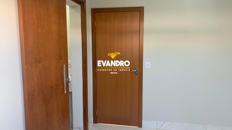 Imagem Casa com 3 Quartos à Venda, 250 m² em Condomínio Primor Das Torres - Cuiabá