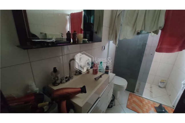 Imagem Casa com 4 Quartos à Venda, 245 m² em Jardim Prudência - São Paulo