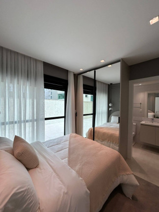 Imagem Apartamento com 4 Quartos à Venda, 166 m² em Meia Praia - Itapema Imagem Apartamento com 4 Quartos à Venda, 166 m² em Meia Praia - Itapema