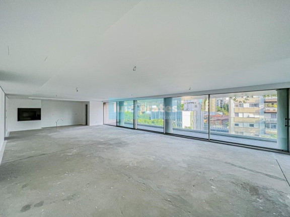 Imagem Apartamento com 3 Quartos à Venda, 388 m² em Moinhos De Vento - Porto Alegre