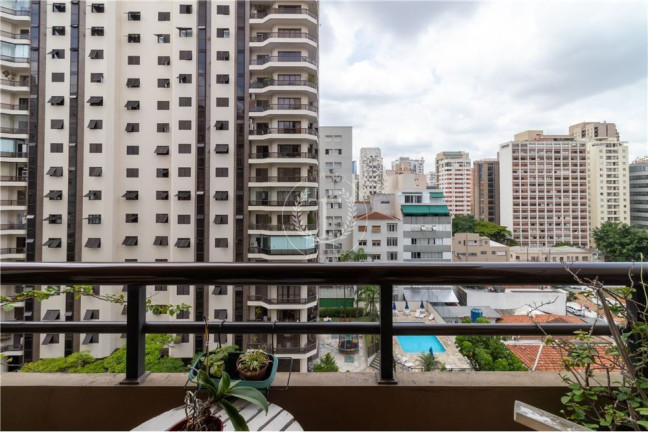 Imagem Apartamento com 3 Quartos à Venda, 142 m² em Itaim Bibi - São Paulo