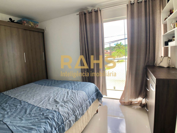 Imagem Casa com 3 Quartos à Venda, 115 m² em Vila Nova - Joinville Imagem Casa com 3 Quartos à Venda, 115 m² em Vila Nova - Joinville