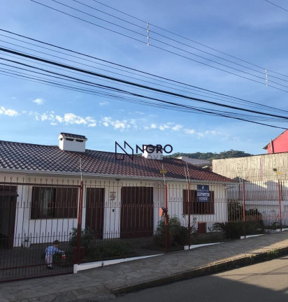 Casa com 3 Quartos à Venda, 131 m² em Nossa Senhora Do Perpétuo Socorro - Santa Maria