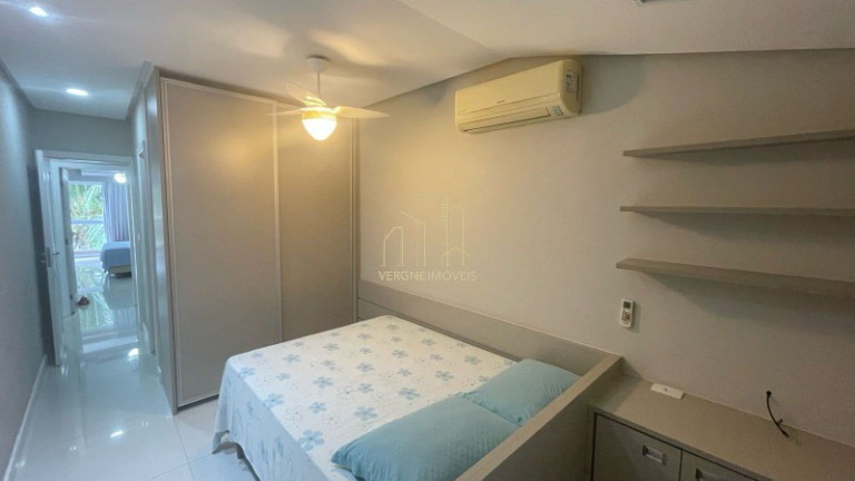 Imagem Imóvel com 3 Quartos à Venda, 250 m² em Stella Maris - Salvador Imagem Imóvel com 3 Quartos à Venda, 250 m² em Stella Maris - Salvador