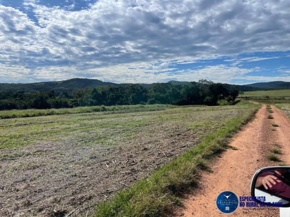 Fazenda à Venda, 62 m² em Zona Rural - São Francisco De Goiás