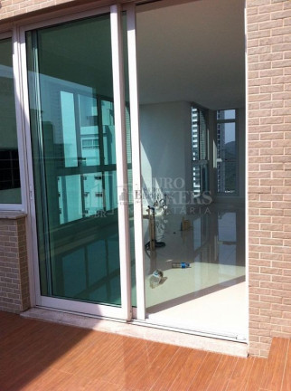 Imagem Cobertura com 3 Quartos à Venda, 330 m² em Centro - Balneário Camboriú