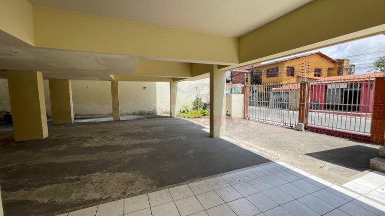 Imagem Imóvel com 3 Quartos à Venda, 70 m² em Montese - Fortaleza Imagem Imóvel com 3 Quartos à Venda, 70 m² em Montese - Fortaleza