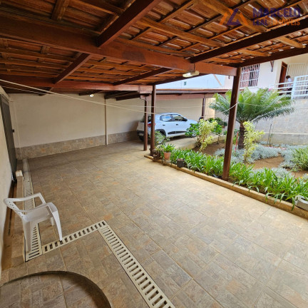 Imagem Casa com 3 Quartos à Venda, 161 m² em Candeias - Vitória Da Conquista Imagem Casa com 3 Quartos à Venda, 161 m² em Candeias - Vitória Da Conquista
