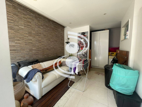 Imagem Casa com 4 Quartos à Venda, 250 m² em Barra Da Tijuca - Rio De Janeiro